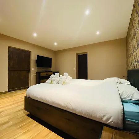 Un Moment Hors Du Temps - Jacuzzi - Billard -baby-foot- Parking - 167 *